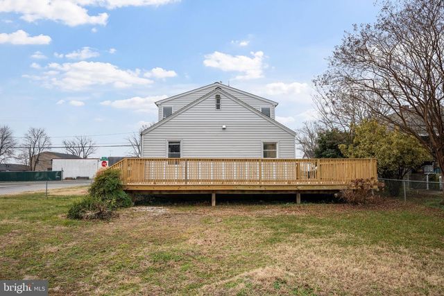 511 RIVERSIDE DR, Baltimore, MD 21221