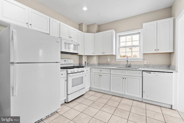 48 FAIRGROUND AVE, Hagerstown, MD 21740