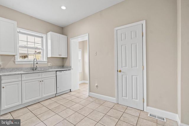 48 FAIRGROUND AVE, Hagerstown, MD 21740