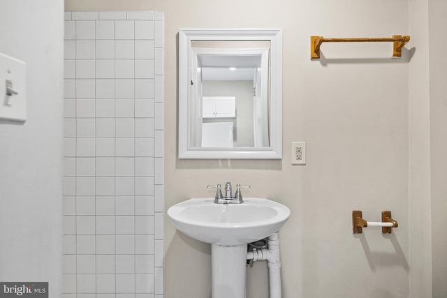 48 FAIRGROUND AVE, Hagerstown, MD 21740