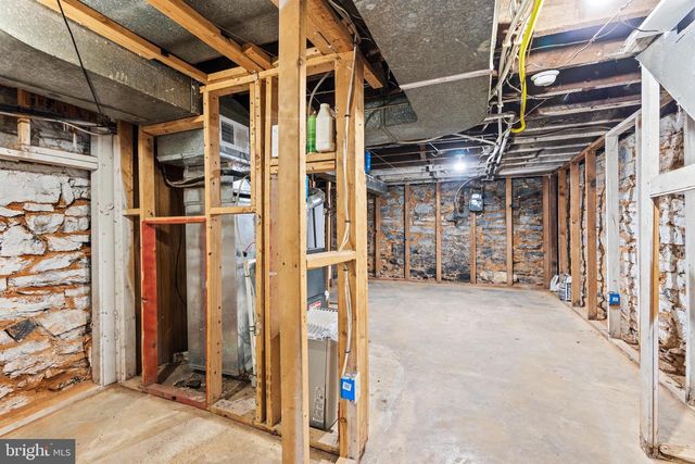 48 FAIRGROUND AVE, Hagerstown, MD 21740