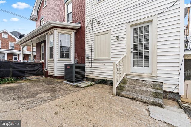 48 FAIRGROUND AVE, Hagerstown, MD 21740