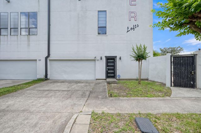 1221 Missouri Street 3, Houston, TX 77006