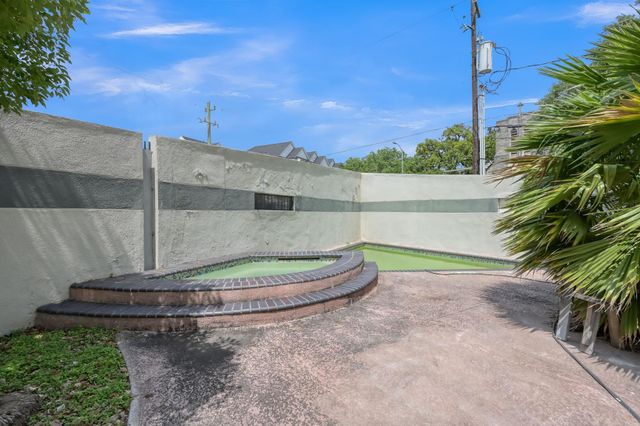 1221 Missouri Street 3, Houston, TX 77006