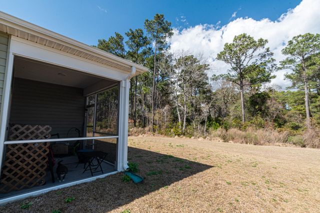 2362 Ainsley Dr., Little River, SC 29566