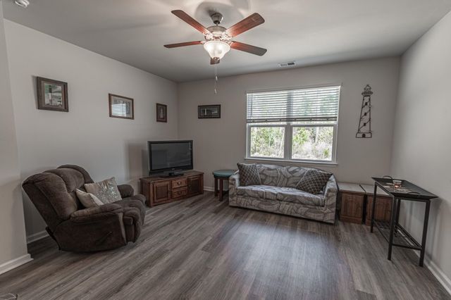 2362 Ainsley Dr., Little River, SC 29566