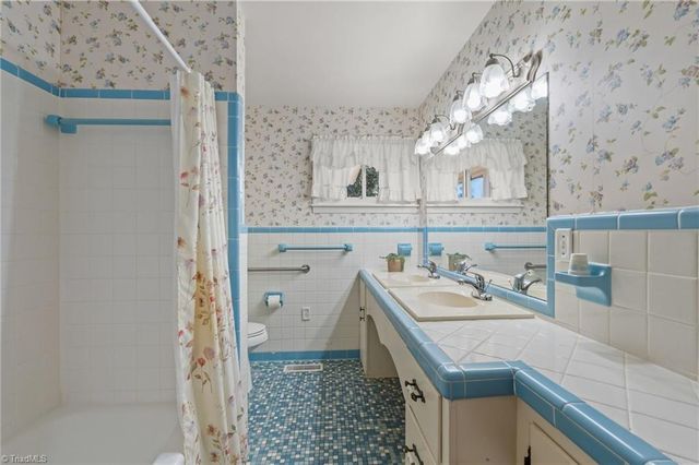 1520 Brims Grove Road, Pinnacle, NC 27043