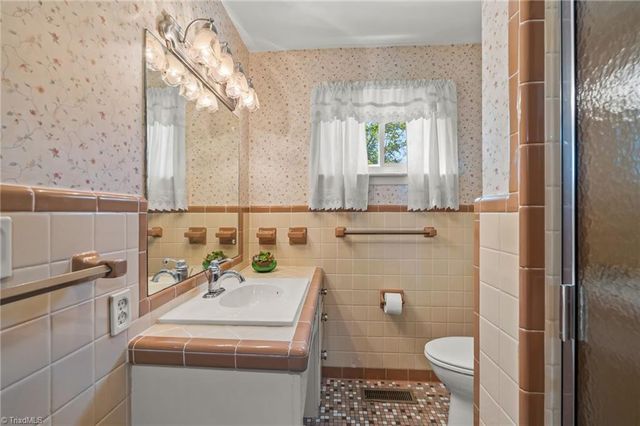 1520 Brims Grove Road, Pinnacle, NC 27043