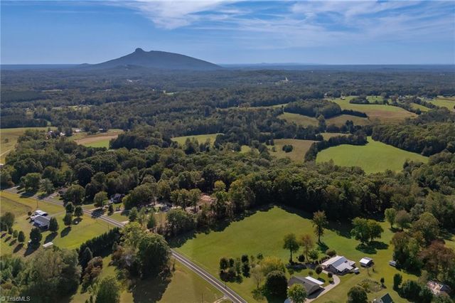 1520 Brims Grove Road, Pinnacle, NC 27043