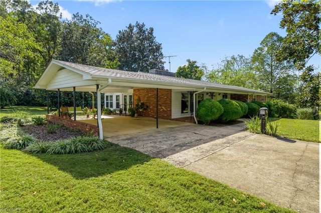 1520 Brims Grove Road, Pinnacle, NC 27043