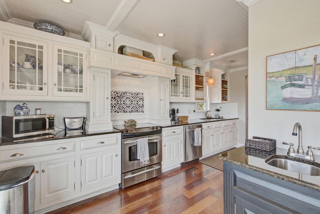 1544 Barquentine Drive, Mount Pleasant, SC 29464