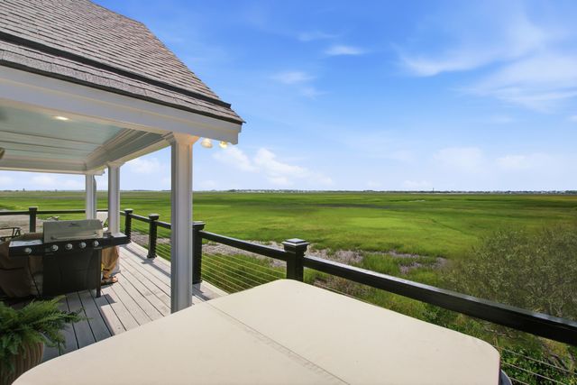 1544 Barquentine Drive, Mount Pleasant, SC 29464