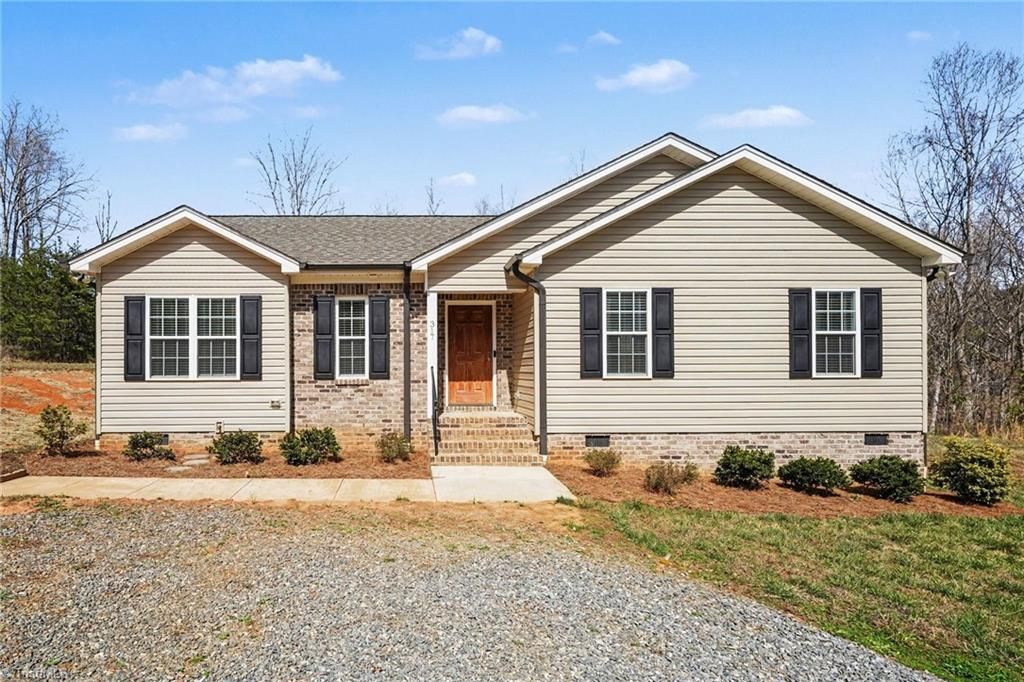 317 Keystone Drive, Summerfield, NC 27358