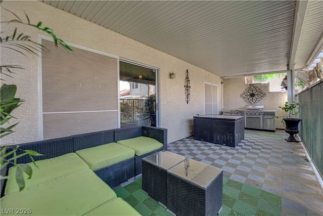 5916 Sunlight Garden Way, Las Vegas, NV 89118