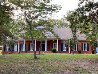 220 Connesena Road, Kingston, GA 30145
