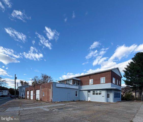 62 BROAD ST N, Penns Grove, NJ 08069