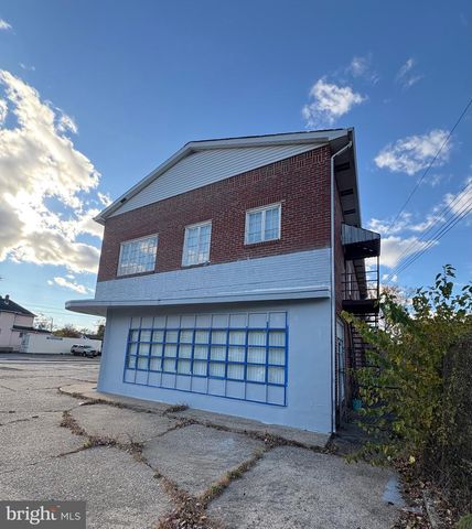 62 BROAD ST N, Penns Grove, NJ 08069