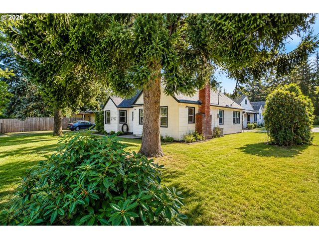 2707 Se 115TH Ave, Portland, OR 97266