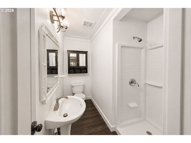 2707 Se 115TH Ave, Portland, OR 97266