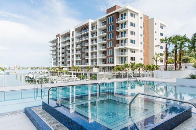 920 N OSCEOLA AVENUE 801, Clearwater, FL 33755