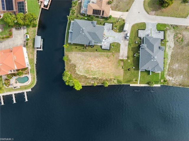 1101 SE 38th ST, Cape Coral, FL 33904