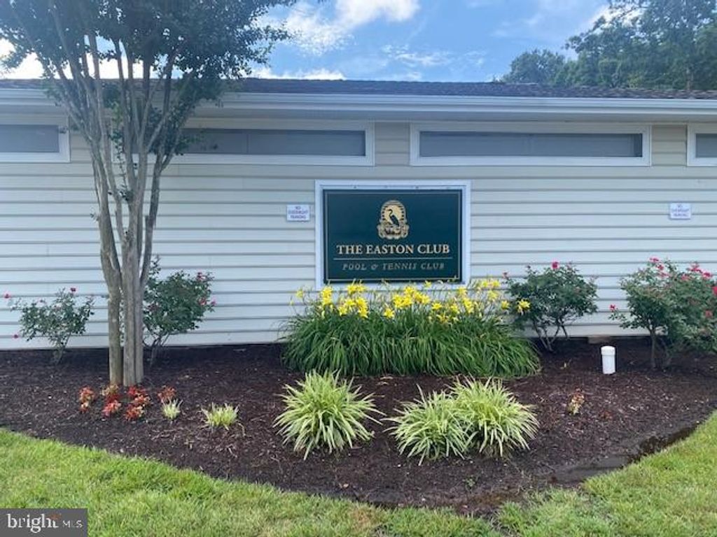 Image 16 of property listing at 28504 CLUBHOUSE DR, Easton, MD 21601