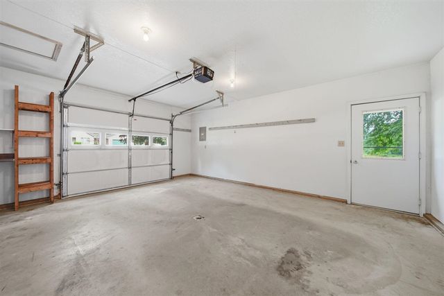 246 Village Lane, Concord, MI 49237