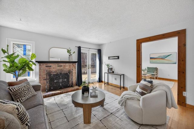 3720 Station St, Sacramento, CA 95827