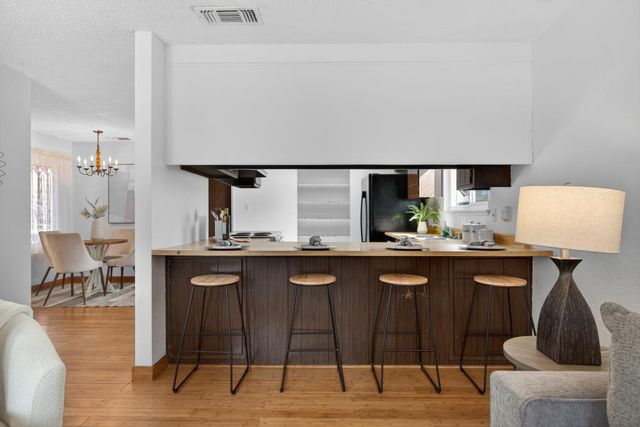 3720 Station St, Sacramento, CA 95827