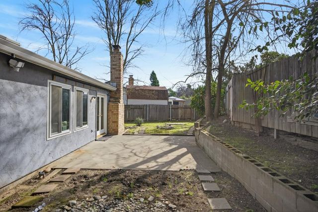 3720 Station St, Sacramento, CA 95827