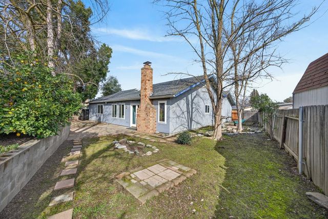 3720 Station St, Sacramento, CA 95827
