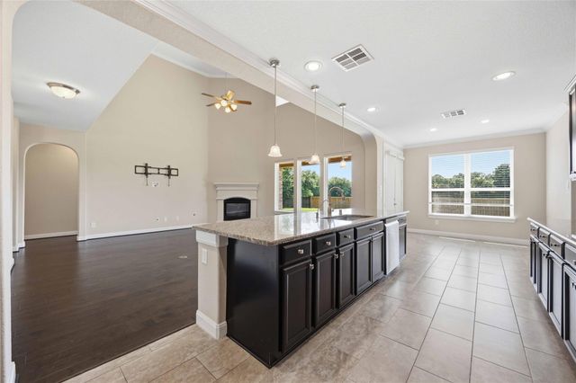 6231 Warwick Garden Lane, Spring, TX 77379