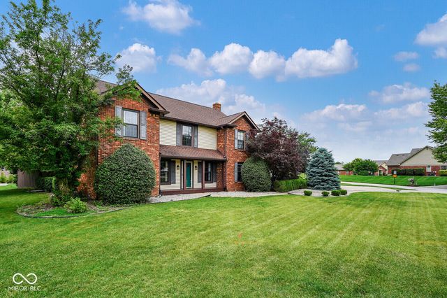 3007 Greensview Drive, Greenwood, IN 46143