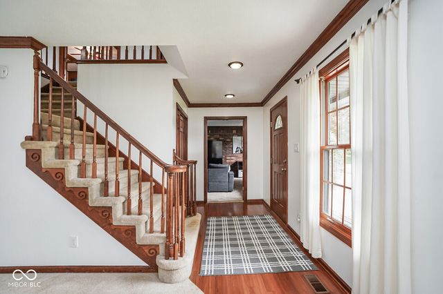 3007 Greensview Drive, Greenwood, IN 46143