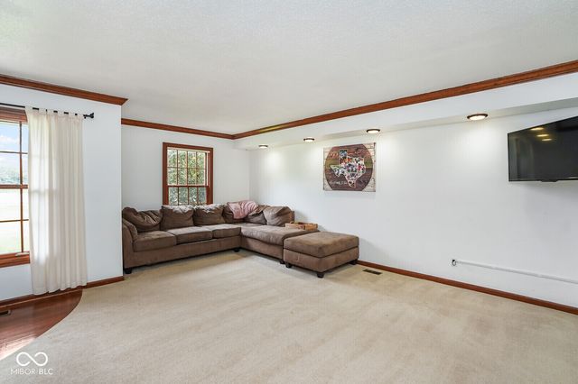 3007 Greensview Drive, Greenwood, IN 46143
