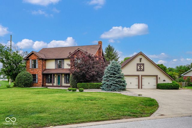 3007 Greensview Drive, Greenwood, IN 46143