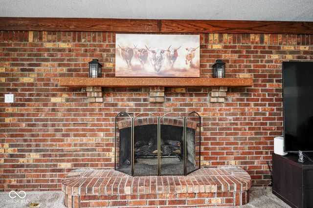 3007 Greensview Drive, Greenwood, IN 46143