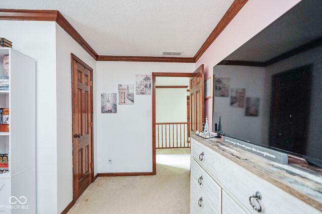3007 Greensview Drive, Greenwood, IN 46143