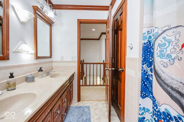 3007 Greensview Drive, Greenwood, IN 46143