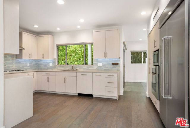 12041 Huston Street, Valley Village, CA 91607