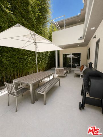 12041 Huston Street, Valley Village, CA 91607