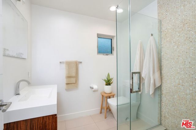12041 Huston Street, Valley Village, CA 91607