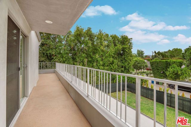 12041 Huston Street, Valley Village, CA 91607