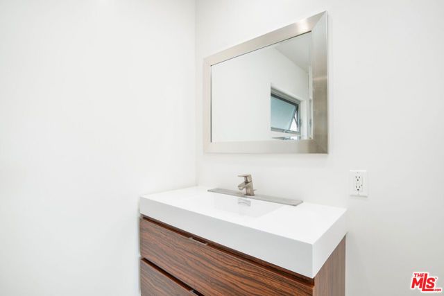 12041 Huston Street, Valley Village, CA 91607