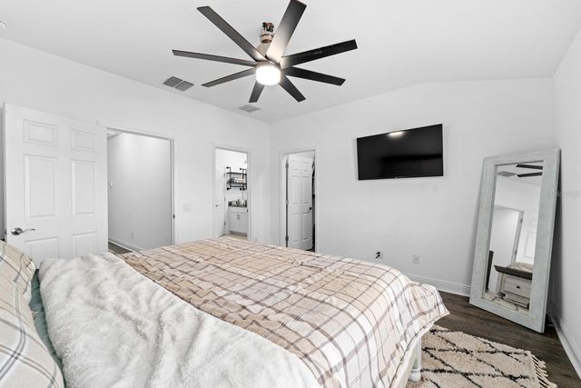 2444 FOGGY CREEK CIRCLE, Clearwater, FL 33764