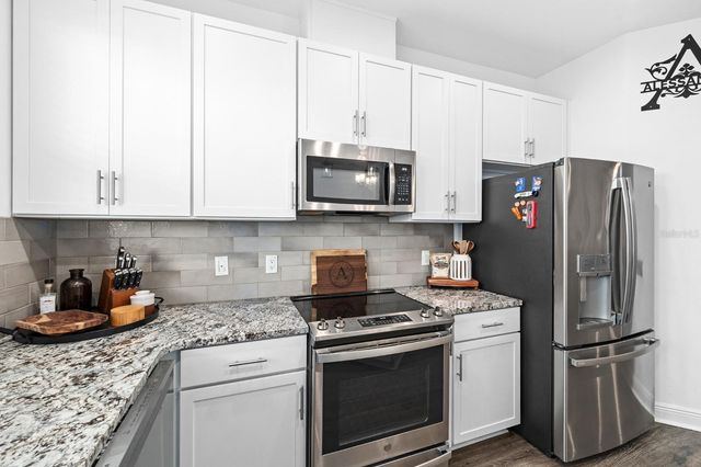 2444 FOGGY CREEK CIRCLE, Clearwater, FL 33764