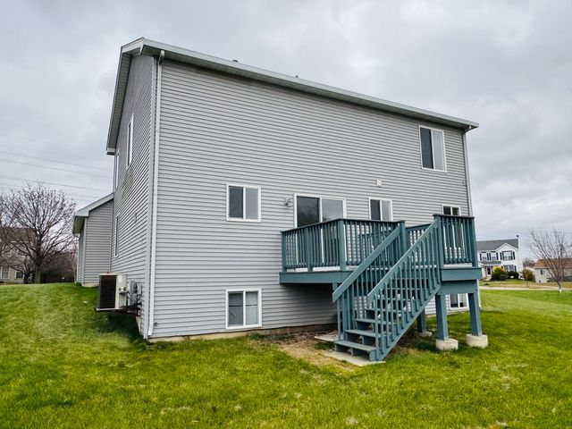 408 Clifton Lane, Bolingbrook, IL 60440