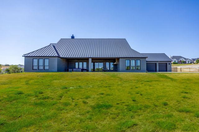 305 Kolb Drive, Aledo, TX 76008