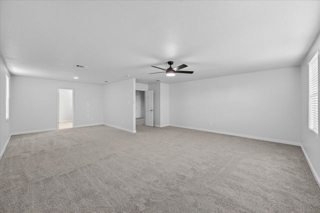 8400 Vinetree Drive, Arlington, TX 76002