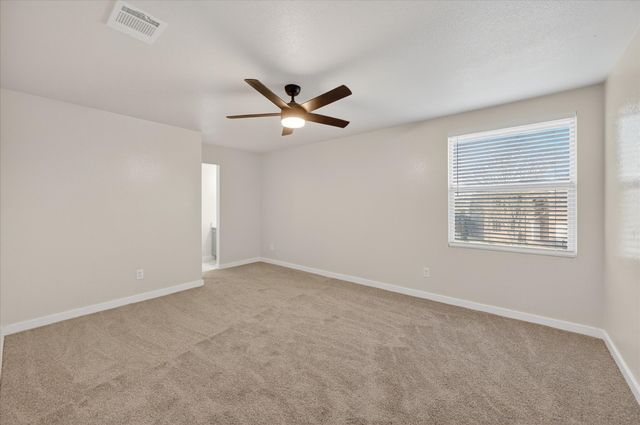 8400 Vinetree Drive, Arlington, TX 76002